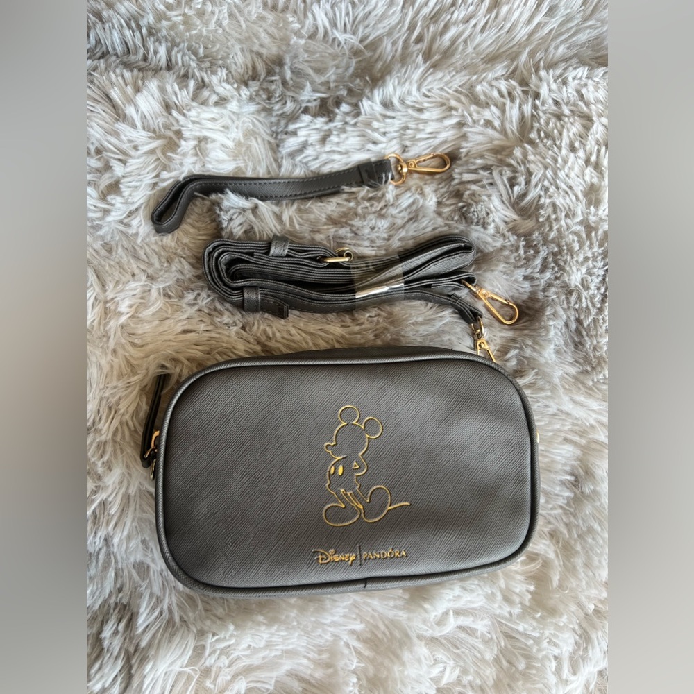 Adorable Disney Pandora Mickey Crossbody Purse Clutch Makeup Bag NWOT